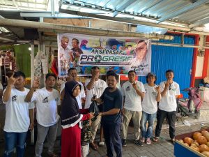 Dorong Ekonomi Gotong Royong, Relawan Progresif Ganjar-Mahfud Gelar Pasar Murah di Ternate