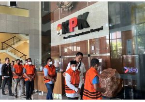 Tersangka Kasus suap Gubernur Non aktif bakal Jalani Sidang Perdana.