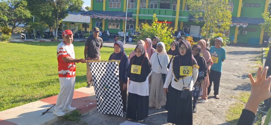 Jaga Istitha’ah Kesehatan Calon Jama’ah Haji  Mengikuti Tes Kebugaran dan Senam Haji.