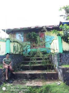 Diduga Gelapkan DD, Warga Tauro Palang Kantor Desa Serta Tuntut  Berhentikan Kades dan Sekdes.