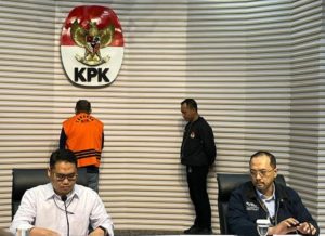 KPK Resmi Tahan Imran Yakub Buntut Kasus mantan Gubernur Malut