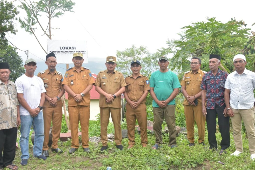 Wali Kota Ternate Resmikan Lokasi Pembangunan Kantor Lurah Torano