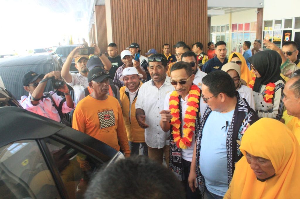 Aliong Mus-Sahril Disambut Meriah di Posko Pemenangan Ternate