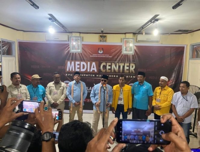 
 Berkas Bahrain-Umar Dinyatakan Lengkap oleh KPU Halsel