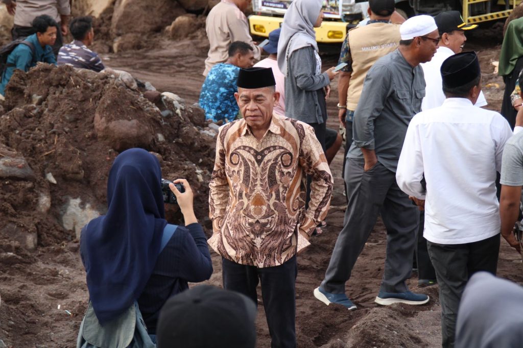 Kemenag Maluku Utara Salurkan Bantuan Rp240 Juta untuk Korban Banjir di Rua