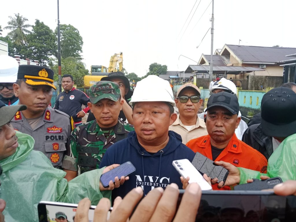 Posko Bantuan Korban Banjir Bandang Ternate Dipindahkan ke Kantor Wali Kota
