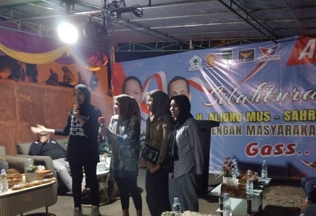 Aliong Mus Biayai Kuliah 20 Warga Ternate, Harapan Baru untuk Pendidikan