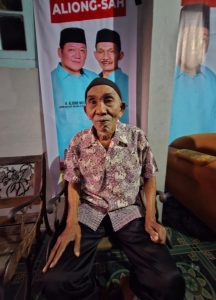 Aliong Mus dan Sahril Thahir Hadiahkan Umroh untuk Tokoh Masyarakat Sulamadaha