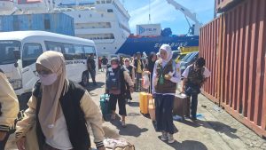 Tiga Kontingen KSM Nasional Tiba di Ternate Melalui Jalur Laut