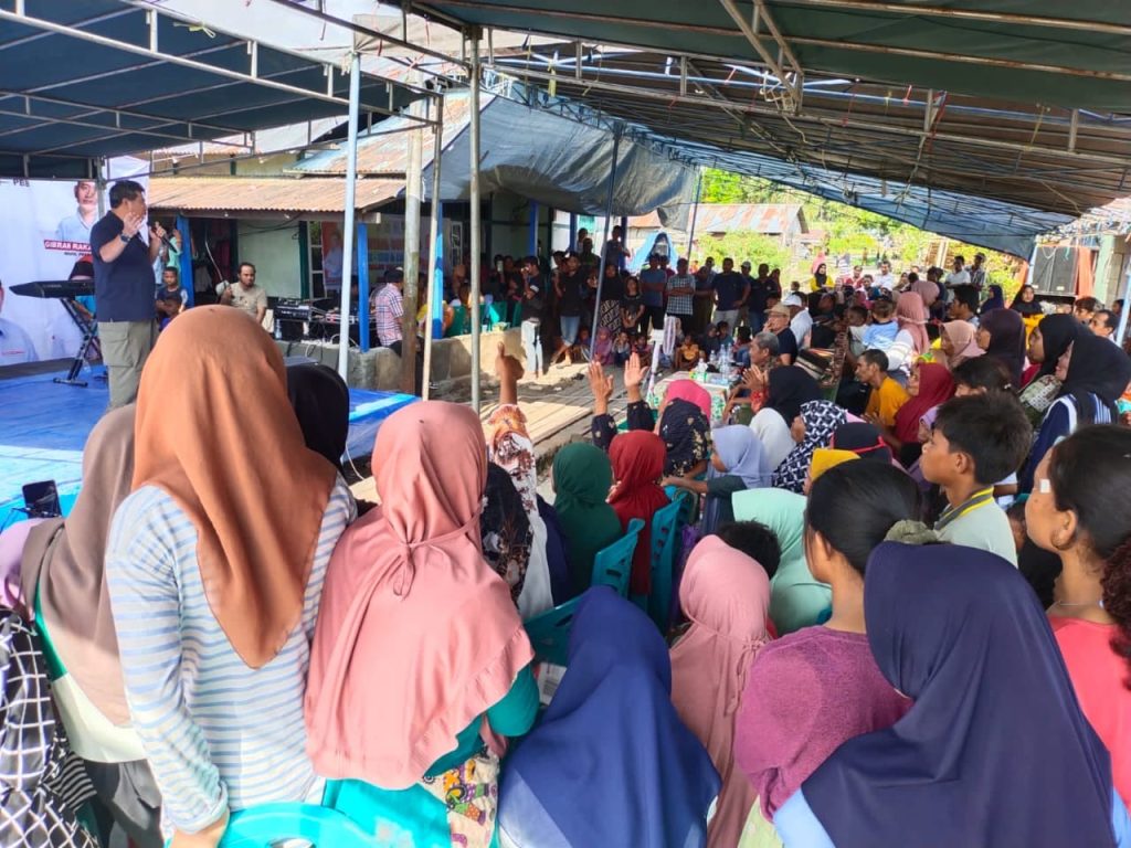Warga Vida Satu Komando Menangkan BK-UHS, Disambut Tarian Cakalele
