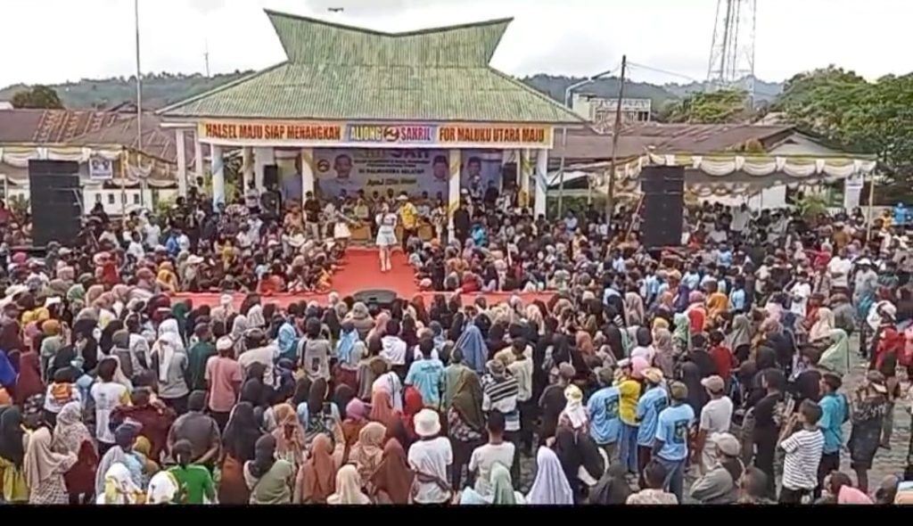 Ribuan Massa Hadiri Kampanye Akbar Aliong-Sahril di Lapangan Samargalila