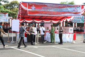 Polda Malut Perkuat Pengamanan TPS Lewat Simulasi dan Tactical Wall Game