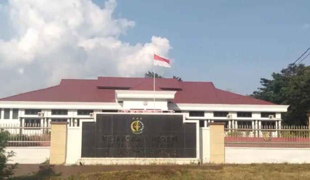 Kejari Halsel Tetapkan Tersangka Kasus Korupsi BPRS, Pengumuman Ditunda karena Tahun Politik