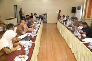 Pemkot dan DPRD Ternate Bahas Evaluasi RAPBD 2025: Fokus PAD dan Digitalisasi