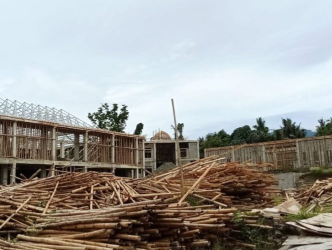 
 Proyek pembangunan sekolah