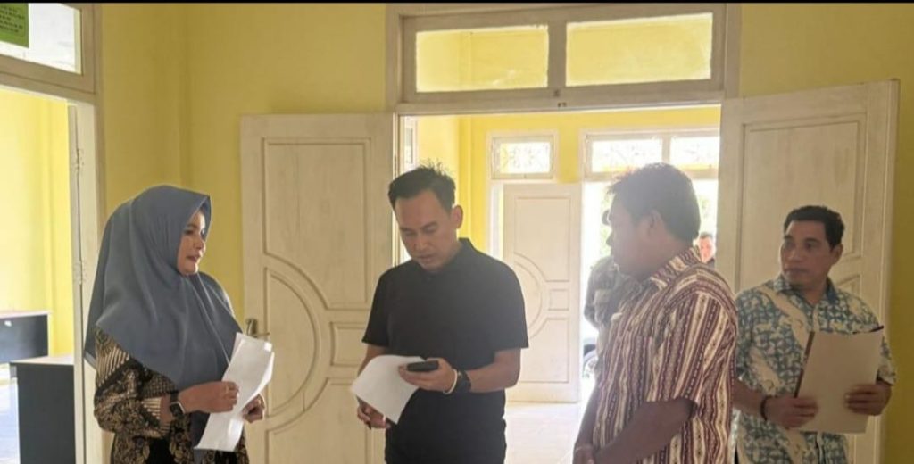 Sidak OPD, Sekda Haltim Pastikan Pelayanan Publik Optimal