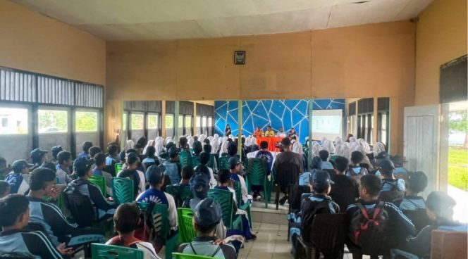 
 NHM Edukasi Siswa SMP Negeri 12 Halut soal PHBS dan Mitigasi Bencana