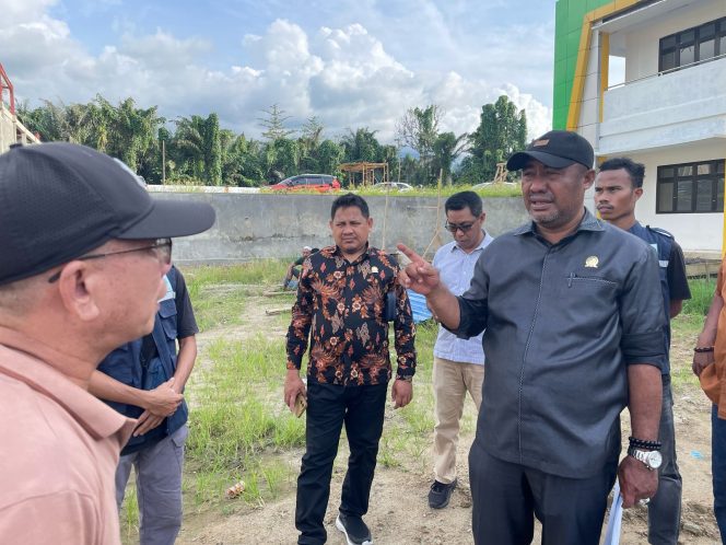 
 Sekolah Unggulan Rp 34 M Terancam Mangkrak, Kontraktor Diminta Tambah Karyawan