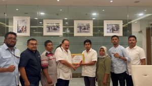 “Air Mata Penyesalan: Ketulusan Haji Robert Memaafkan Ketua AMPP Togammoloka”