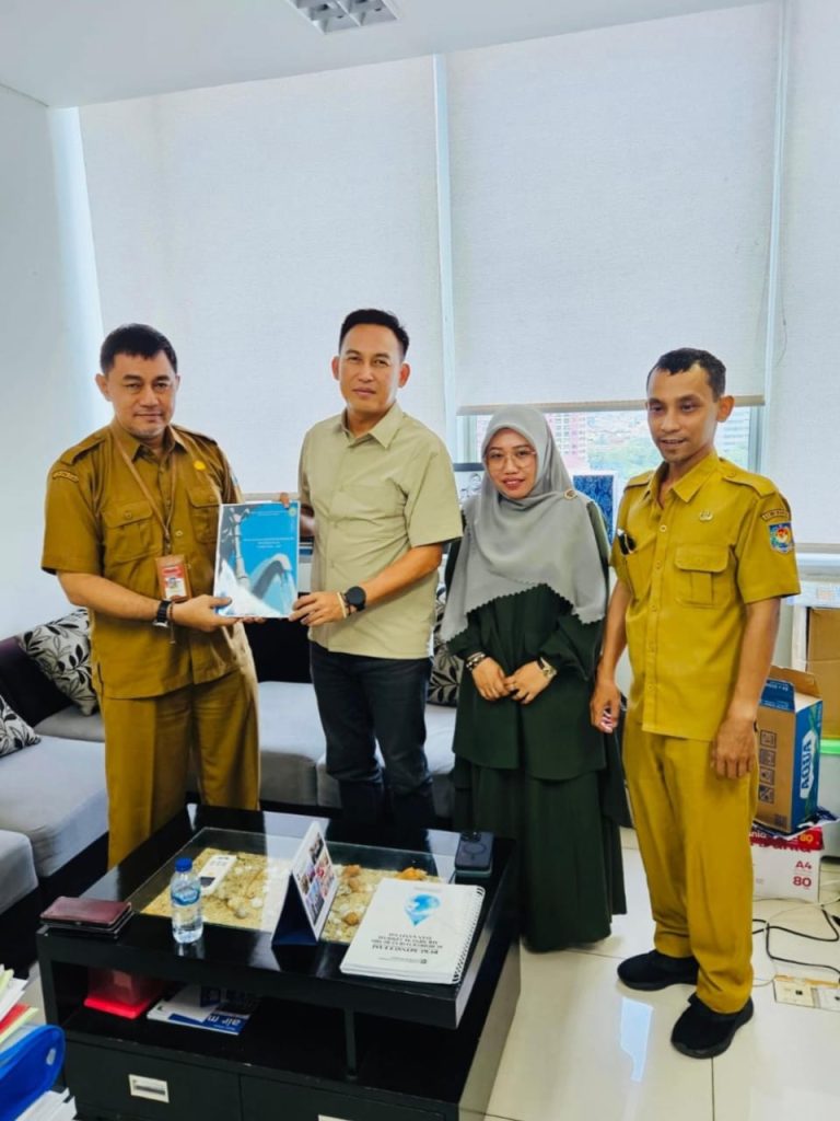 Langkah Nyata Pemkab Halmahera Timur Atasi Krisis Air Bersih: Penyerahan Rencana Bisnis PDAM ke Kemendagri