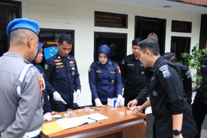 Polda Malut Gelar Tes Urine Dadakan, Seluruh Personel Negatif Narkoba