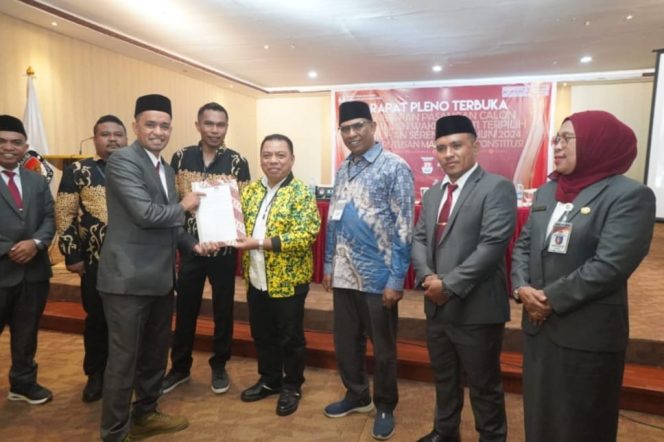 
 Piet Hein Babua-Kasman Hi Ahmad Resmi Ditetapkan Sebagai Bupati dan Wakil Bupati Halut 2025-2030