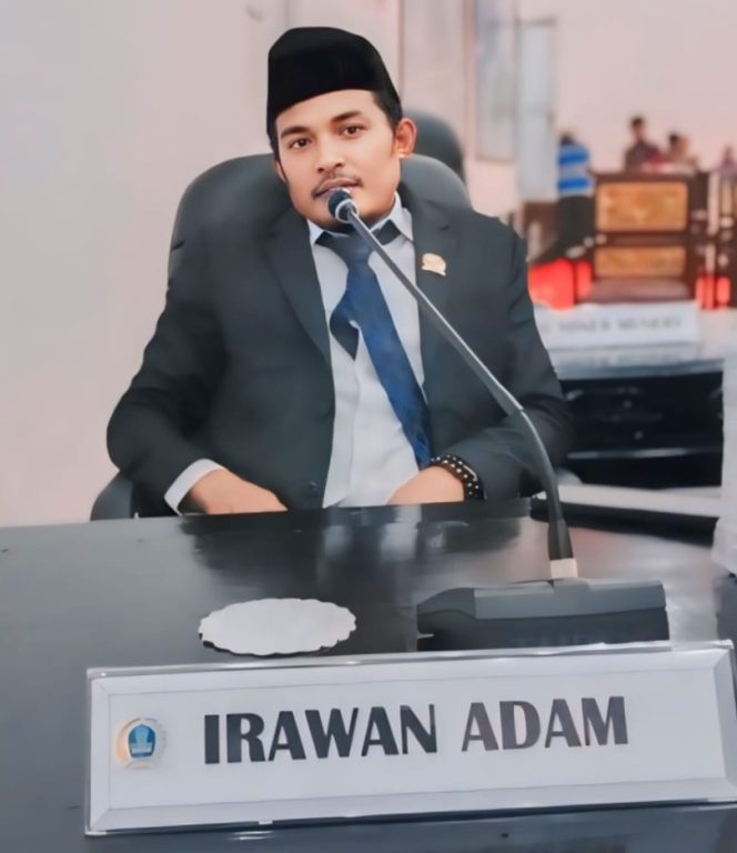 
 DPRD Halsel Desak Bupati Copot Kadis Perindagkop, Dugaan Permainan Minyak Tanah Mencuat