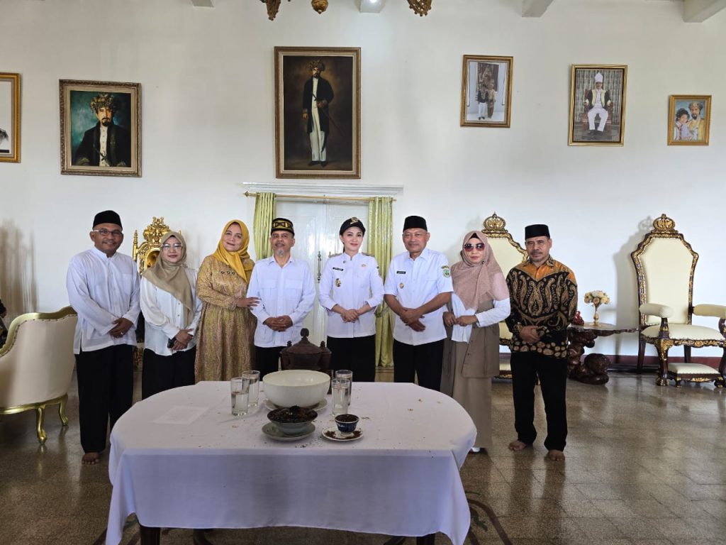 Gubernur Sherly Tjoanda Kunjungi Sultan Ternate, Komitmen Dukung Kebudayaan