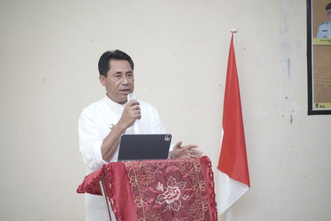 
 Ubaid Yakub, Bupati Haltim