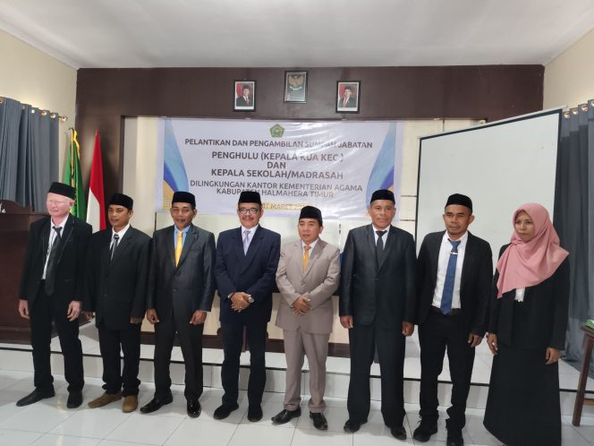 
 Kemenag Haltim Lantik Lima Kepala KUA dan Tiga Kepala Sekolah