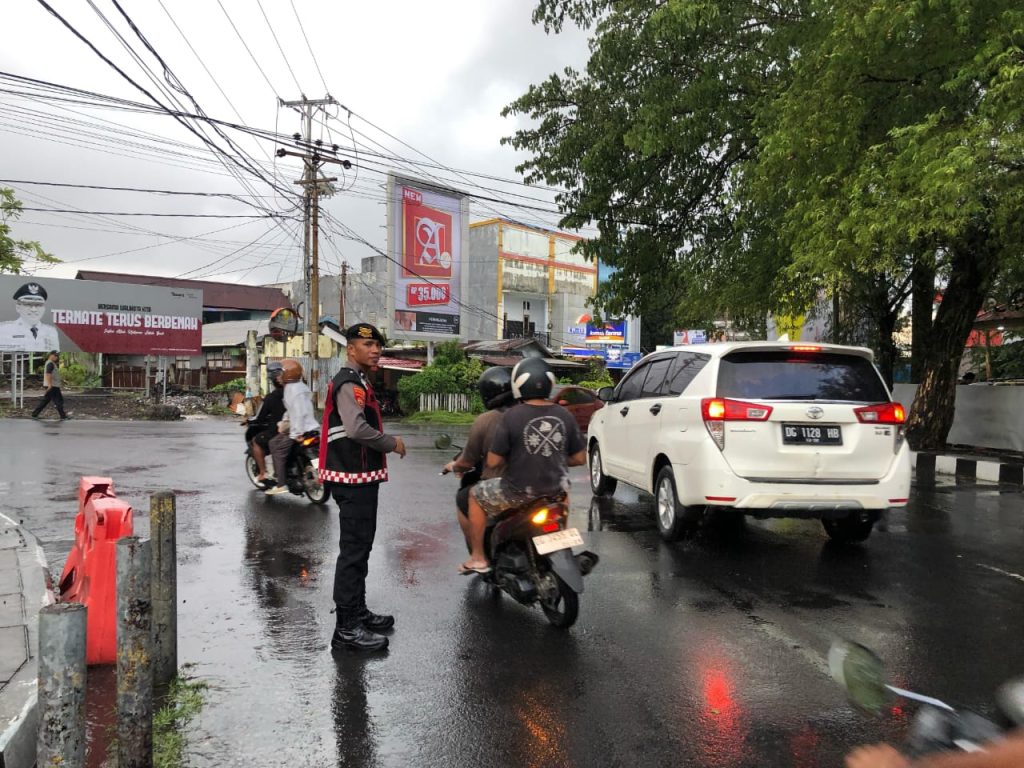 Polisi Hadir di Tengah Masyarakat, Pastikan Kamtibmas Kondusif Jelang Buka Puasa