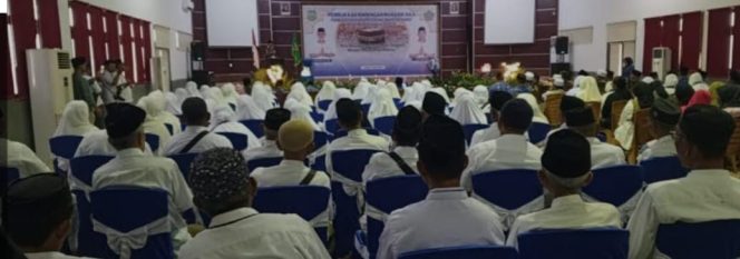 
 Kemenag Halbar Gelar Manasik, Jamaah Dibekali Ilmu dan Mental Haji yang Tangguh