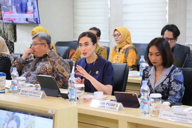 
 Raker bersama Kemenpar RI