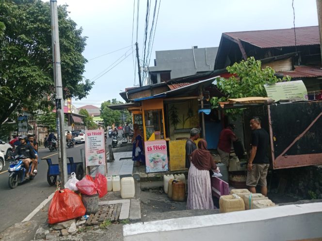 
  Pangkalan Mitan Elma Assagaf Diduga Langgar HET dan Aturan Distribusi