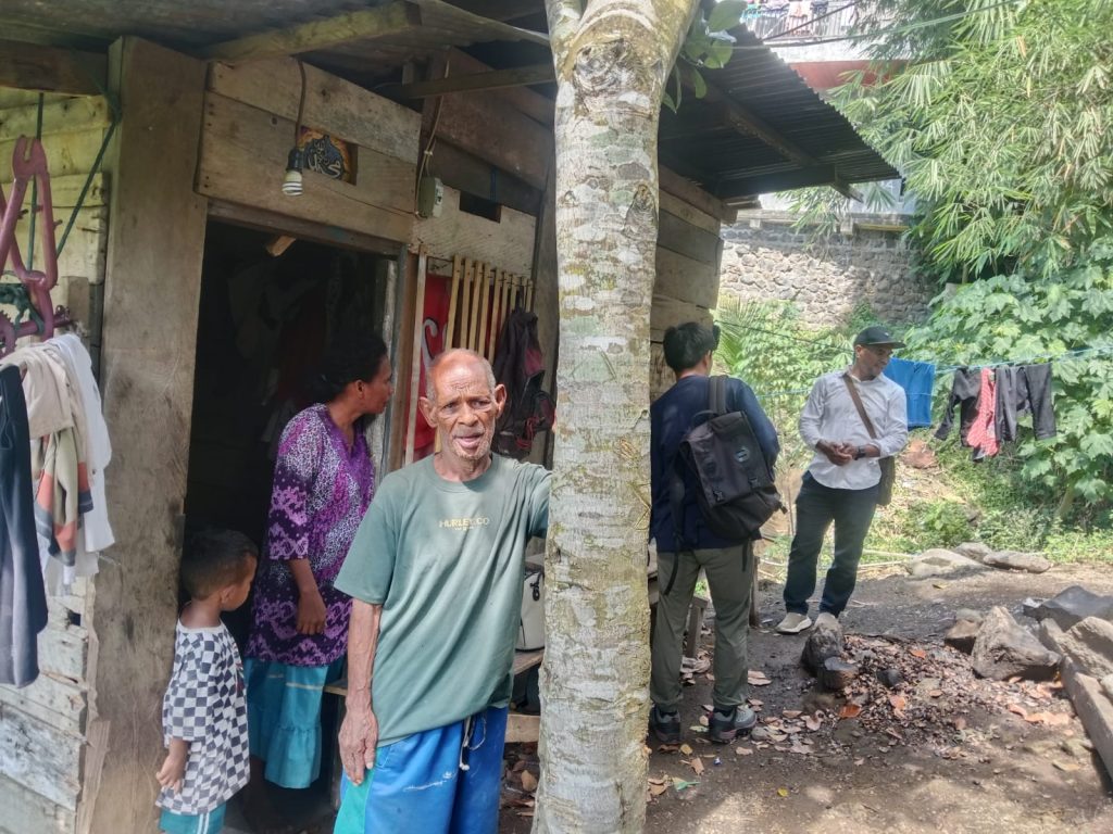 Gubuk Tepi Air: Senja yang Tak Tenang bagi Betai Only
