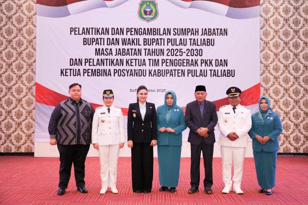 Gubernur Lantik Bupati-Wabup Taliabu Sashabila-La Ode Yasir