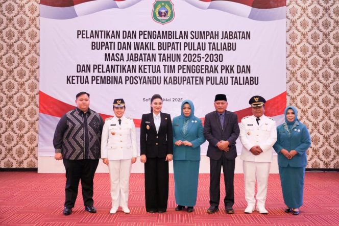 
 Gubernur Lantik Bupati-Wabup Taliabu Sashabila-La Ode Yasir