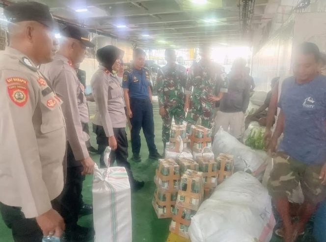 
 Polsek Ternate Selatan Sita 100 Botol Arak Cina Tanpa Pemilik
