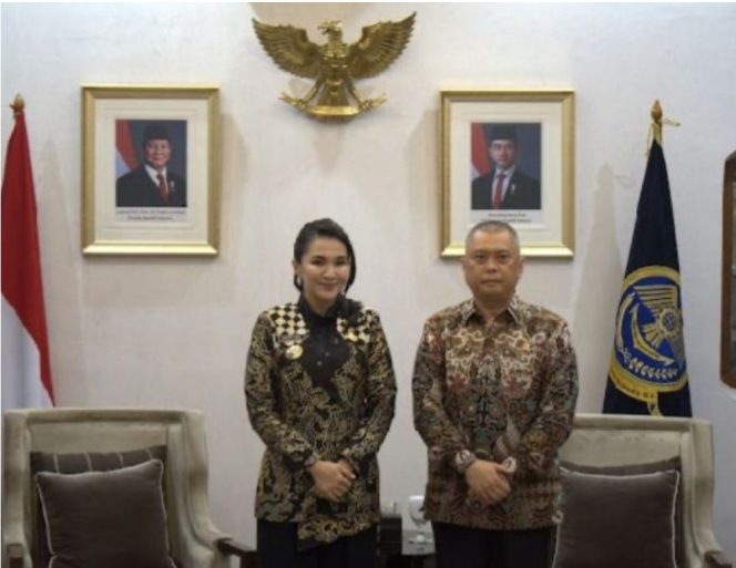 
 Gubernur Sherly Temui Menhub, Dorong Konektivitas Malut