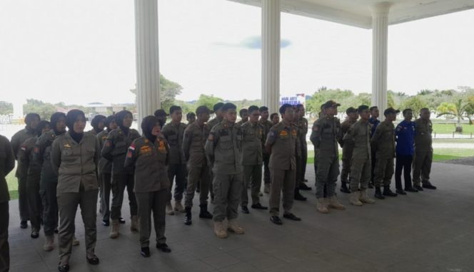 
 Sekda Haltim Perintahkan Satpol PP Perketat Pengawasan Taman