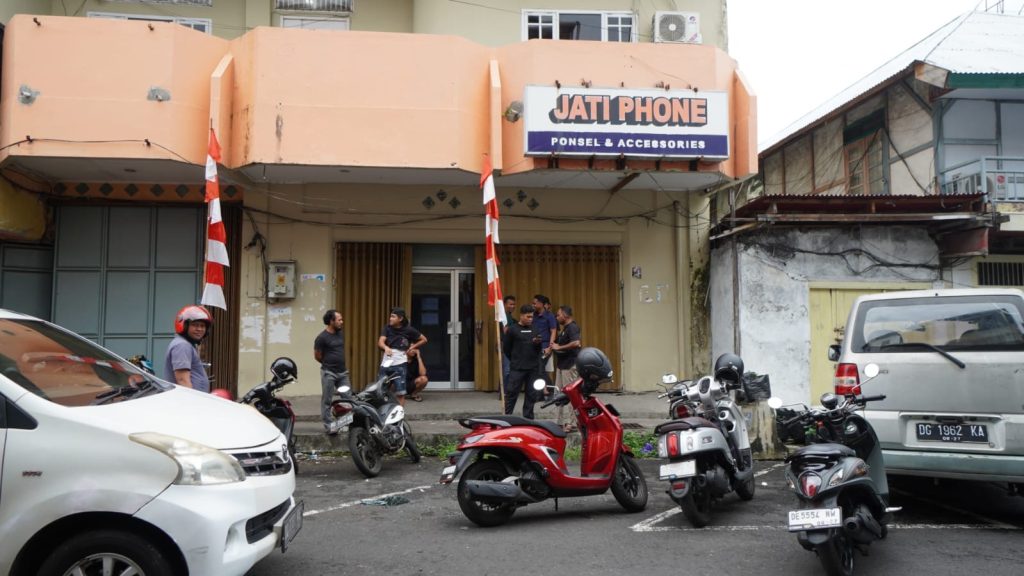 Pecahkan Kaca Mobil, Pria Tak Dikenal Gondol Tas Berisi Uang di Ternate