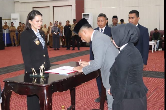 
 Ini Daftar Pejabat Pemrov Malut yang Dilantik Gubernur