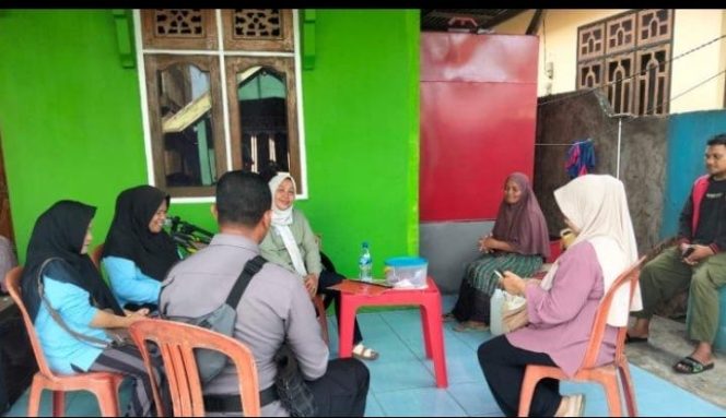 
 Jual Minyak Subsidi Mahal, Oknum Polisi Intimidasi Warga