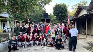 Mahasiswa KKN UMBY Meriahkan Kirab Merti Dusun Tangkil-Karangasem