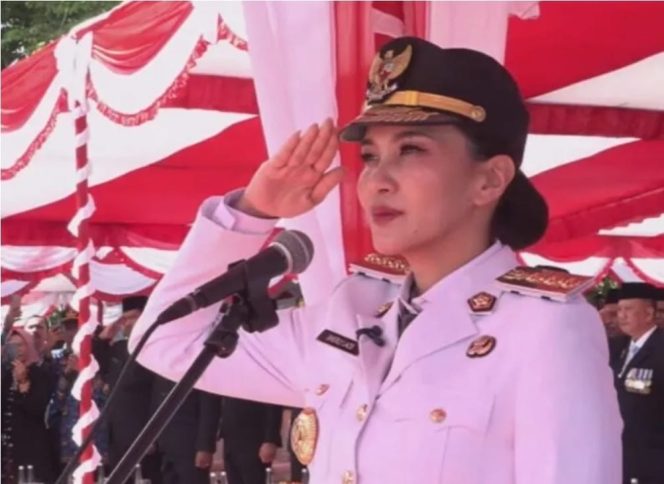 
 HUT ke-80 RI di Sofifi, Ribuan Warga Saksikan Upacara Bersama Gubernur Sherly