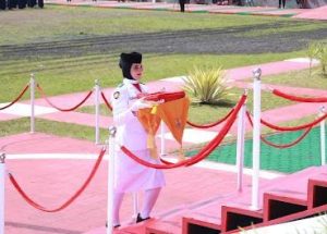 Momen Bersejarah, Aisyah Terpilih Jadi Pembawa Baki Bendera HUT RI di Ternate