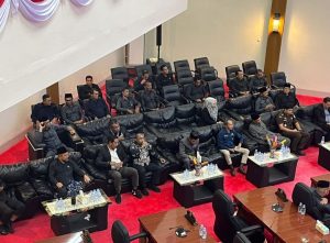 Bupati Haltim Geram, OPD Mangkir Paripurna APBD-P