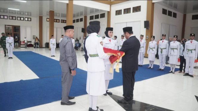 
 Ubaid: Merah Putih Bukan Sekadar Kain, Tapi Lambang Negara yang Harus Dijaga