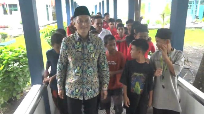 
 Menteri PU Tinjau Sekolah Rakyat Gratis di Ternate