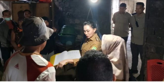 Kunker ke Halbar, Gubernur Sherly Tjoanda Serahkan Bantuan Sosial dan Ekonomi